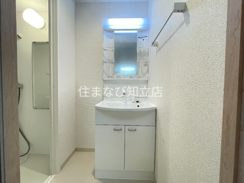 洗面設備　同型別部屋写真