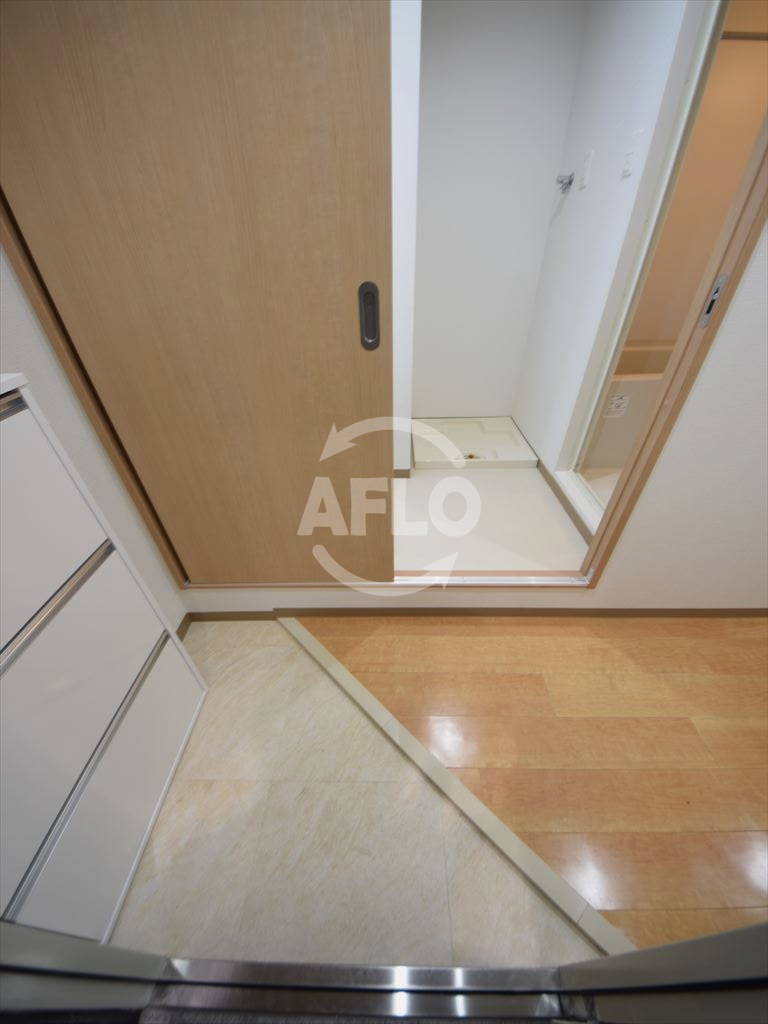 玄関　Perfect Life九条（旧グランエクラ九条）　玄関スペ