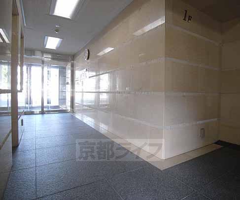 ロビー　綺麗なエントランスです！