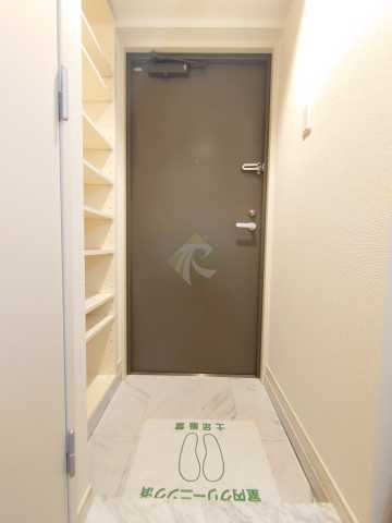 玄関　シエル白山B館