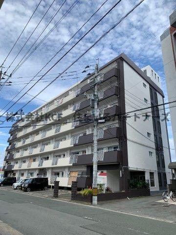 建物外観　外観は落ち着いています