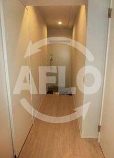 玄関　ジェイラピスナンバ　玄関