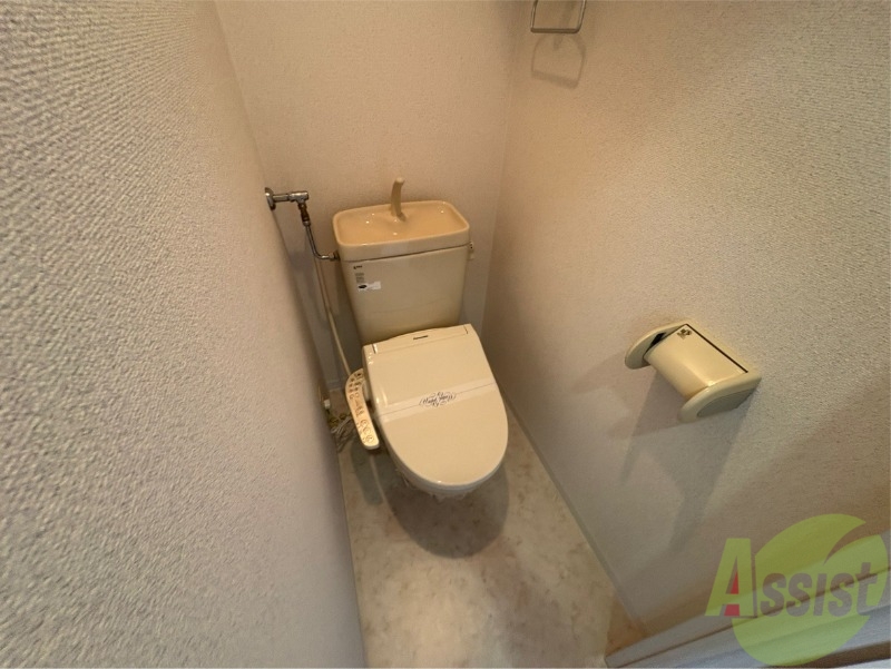 トイレ　ウォシュレット機能がついたトイレ。安心して使用できますね。