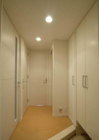 玄関　※同タイプ住戸参照