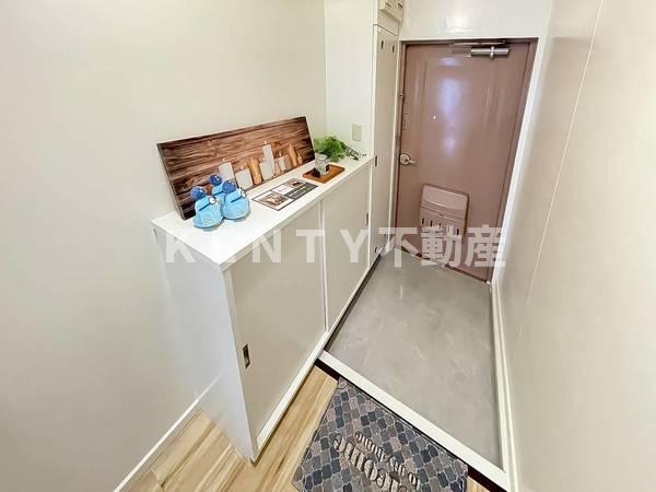 玄関　モデルルームの写真です