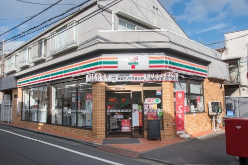 コンビニ　セブンイレブン 世田谷三宿2丁目店（コンビニ）まで180m