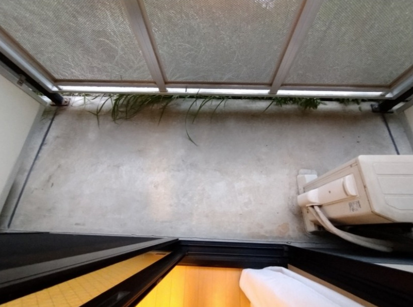 バルコニー　他のお部屋の参考写真となります。