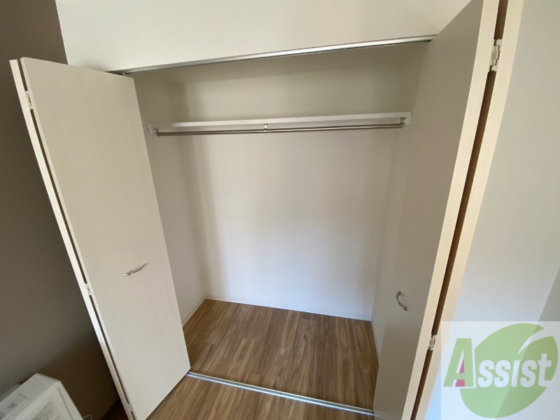 収納　寝室のクローゼットにもたくさん収納出来ますね！