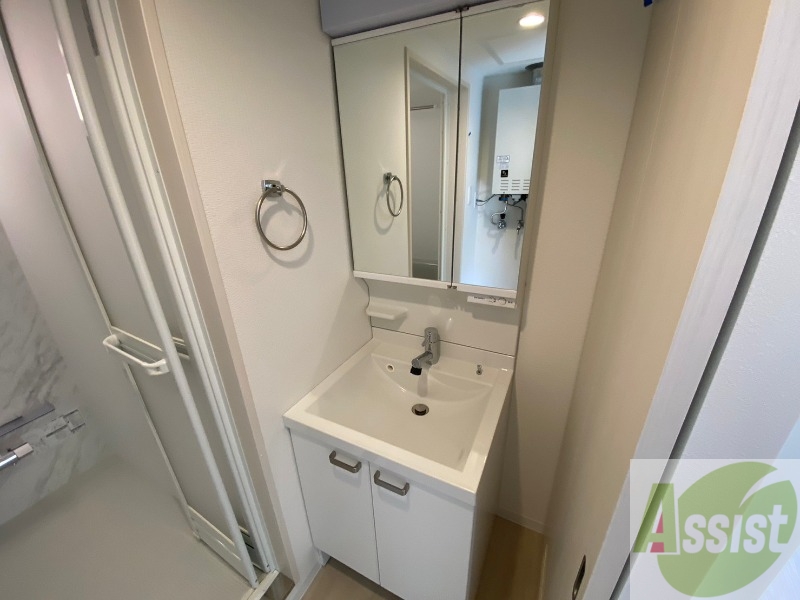 洗面設備　シャンプードレッサーで身支度もラクラクです！