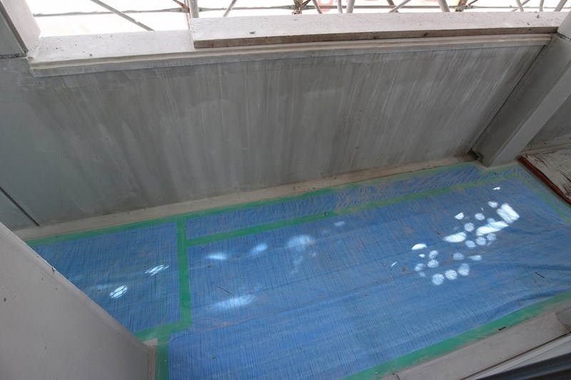 バルコニー　コンクリート打ちで安心。広さもあります。