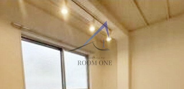 その他設備　ダウンライト付きです。