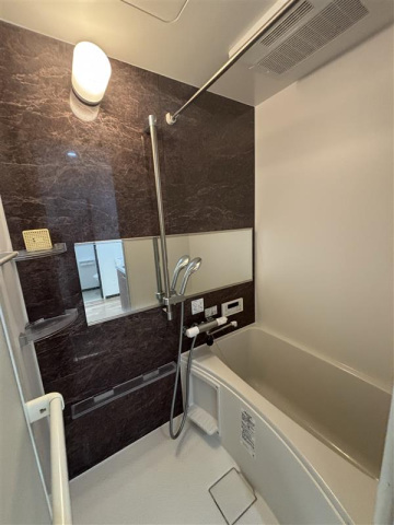 バス・シャワールーム　写真は別室のものとなります。
