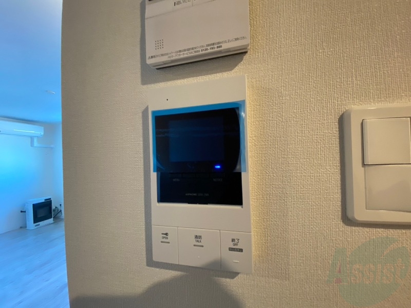 セキュリティ　ＴＶモニター付インターホンです。来客者の顔が見えるので安心！