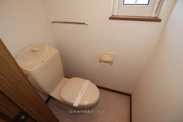 トイレ　落ち着いたトイレです カステリア三隈2　202号室　平成24