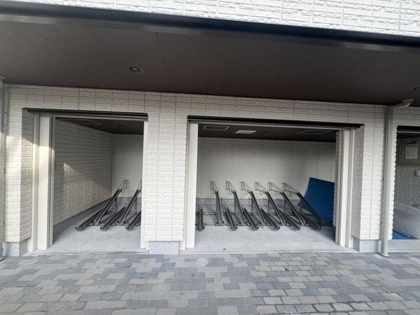 駐車場　駐輪場