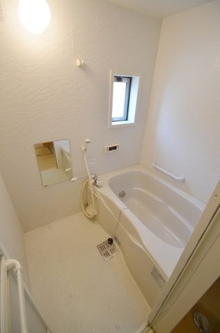 バス・シャワールーム　バスルーム