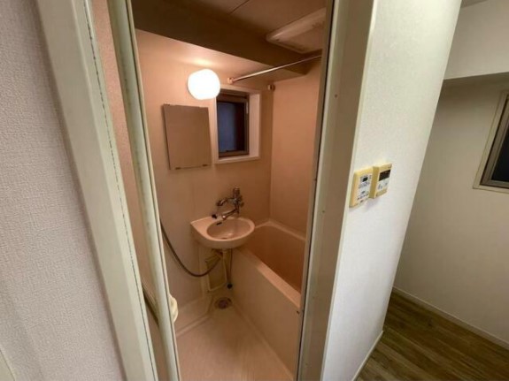 バス・シャワールーム　※別部屋参考写真