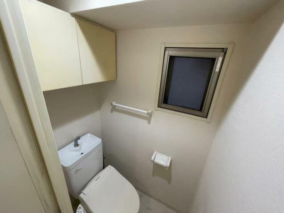 トイレ　※別部屋参考写真