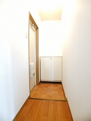 玄関　シンプルで使いやすい玄関です