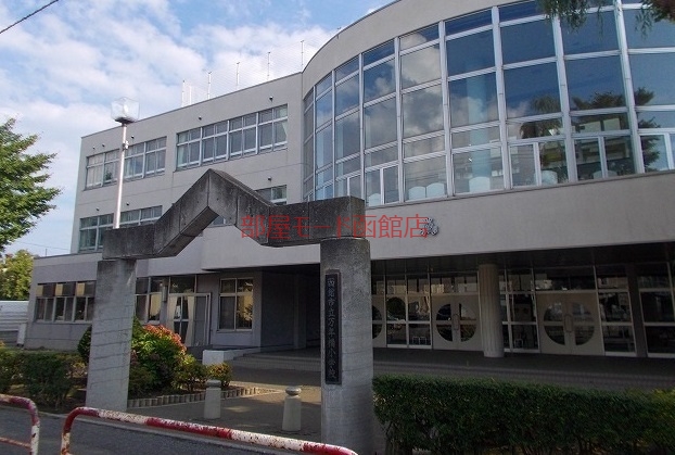 小学校　万年橋小学校（小学校）まで110m