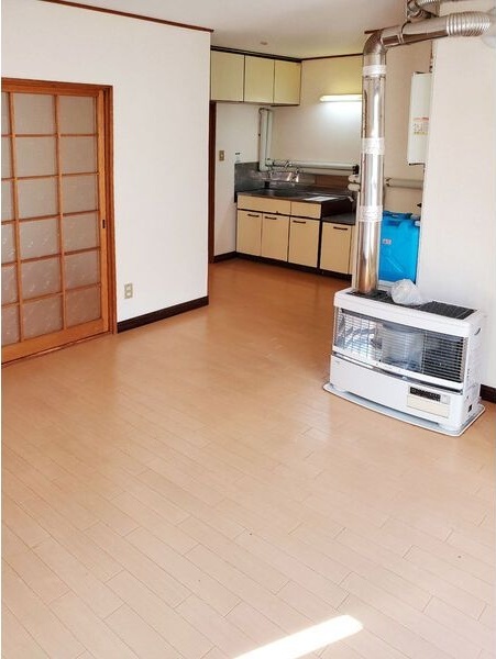 居室・リビング　※写真は別号室です。