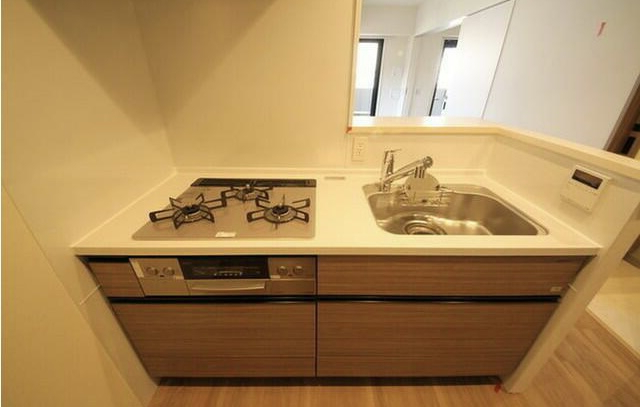 キッチン　システムキッチン。