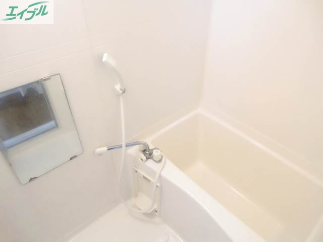 バス・シャワールーム　バスルーム