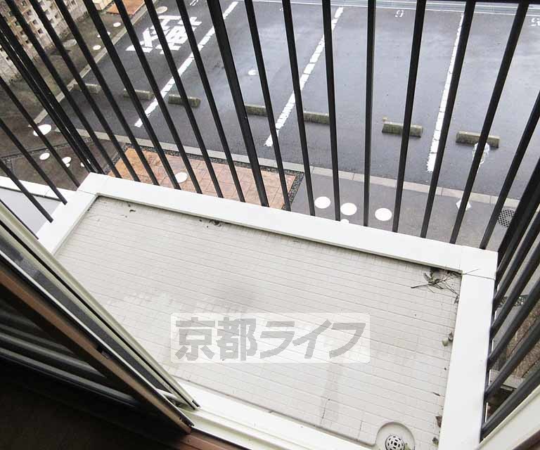 バルコニー　洗濯物もすぐ乾きます