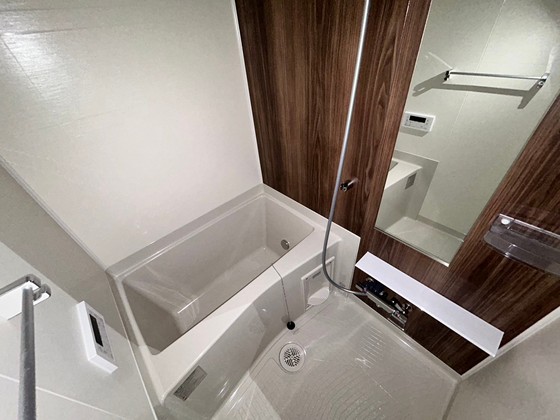 バス・シャワールーム　※別部屋の写真です