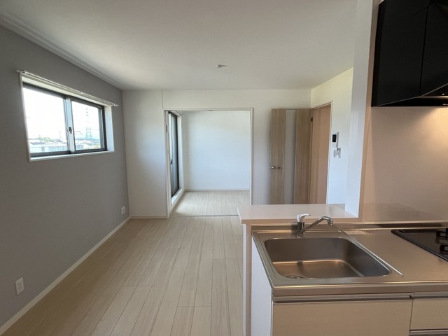 その他　【居間・リビング】新築時の写真