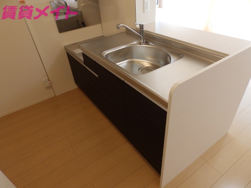 キッチン　同型参考写真