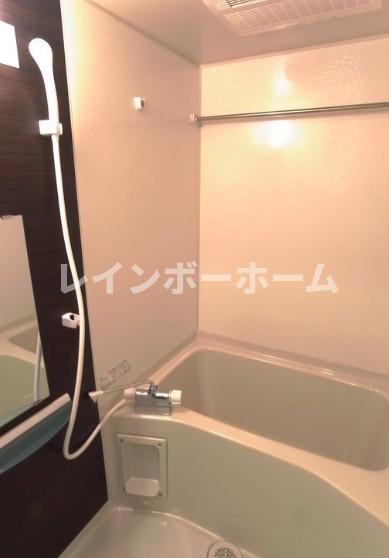 バス・シャワールーム　お風呂です