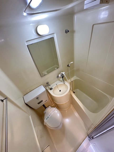 バス・シャワールーム　別部屋参考写真です