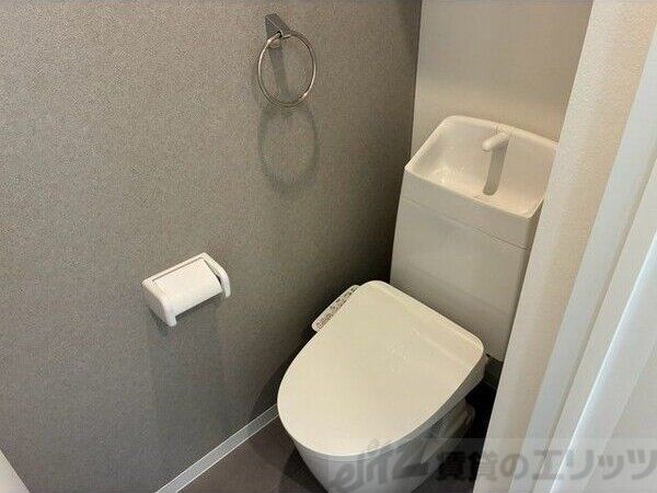 リアコート千里丘INORTHのトイレ写真