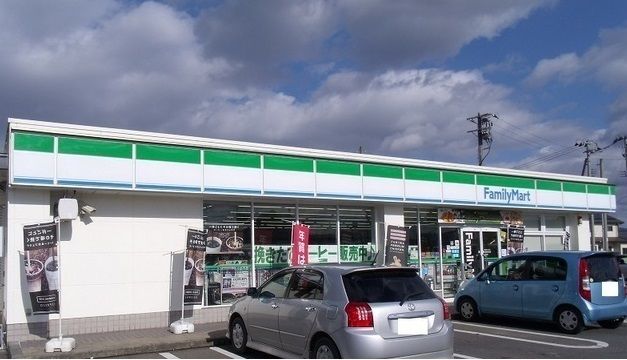 コンビニ　ファミリーマート富士大学前店（コンビニ）まで1700m