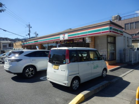 コンビニ　セブン－イレブン　大津唐崎２丁目店（コンビニ）まで425m