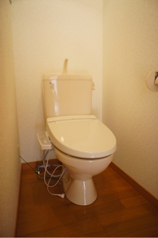 トイレ　図面と現状に相違がある場合には現状を優先