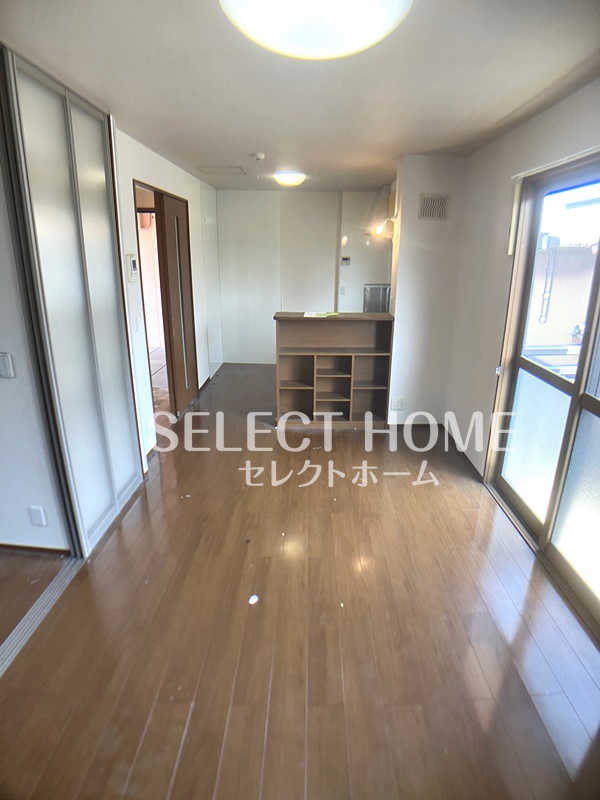 居室・リビング　ゆったり過ごせる居間です