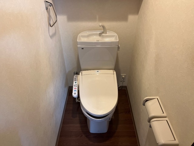 トイレ　シャワー付トイレ