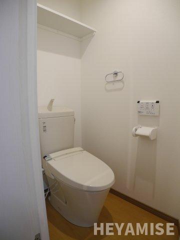 トイレ　※類似間取りの別の階のお部屋の写真です※