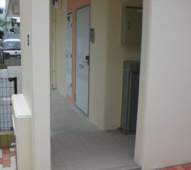 玄関　現状優先