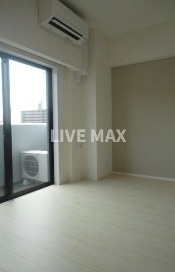 居室・リビング　別号室参考写真