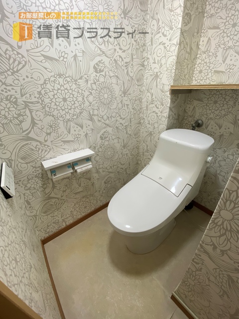 トイレ　温水洗浄暖房便座付きでいつでも快適