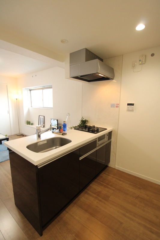 キッチン　家具は物件に付帯するものではございません。