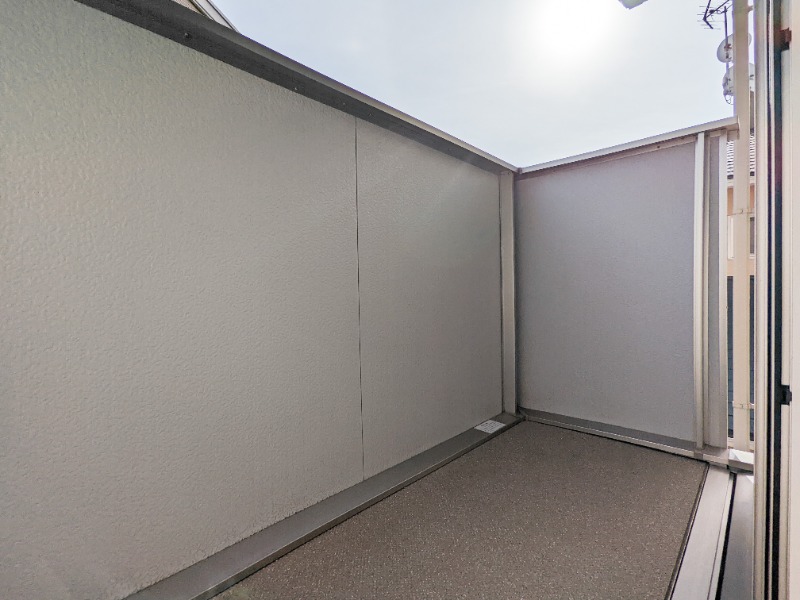 バルコニー　図面と現状に相違がある場合には現状を優先