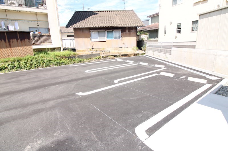 駐車場　敷地内に駐車場があります