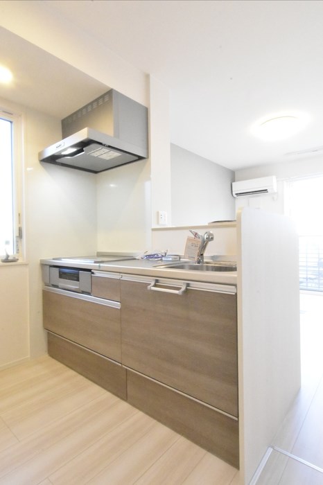 キッチン　人気のIH付きの対面式システムキッチン