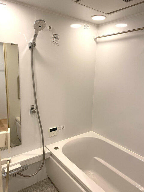 バス・シャワールーム　※写真は同タイプ住戸です。