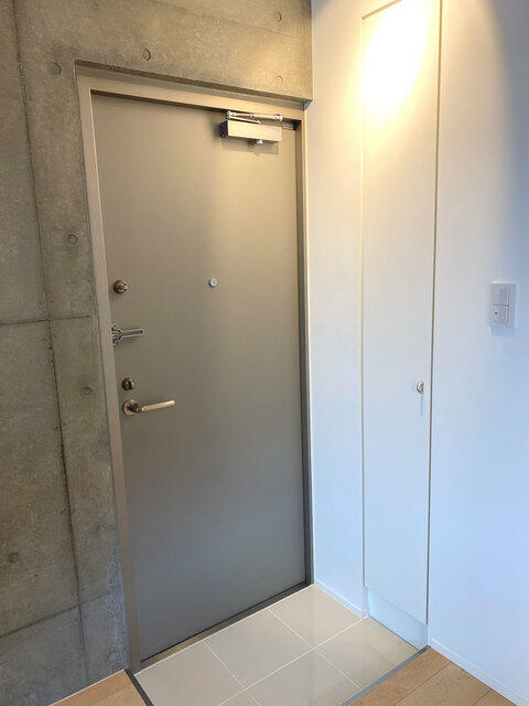 玄関　※写真は同タイプ住戸です。
