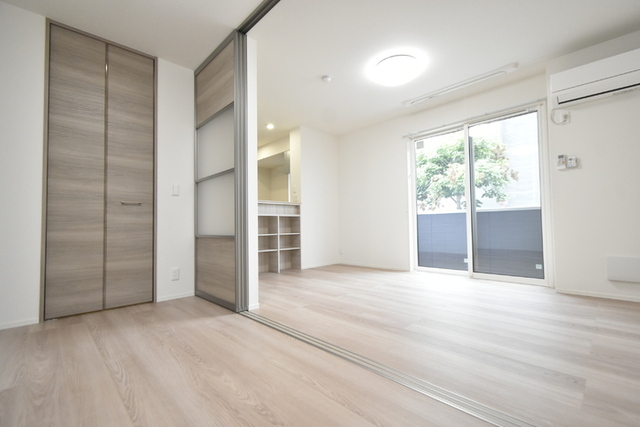 居室・リビング　洋室(1)